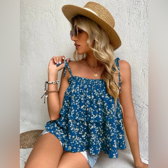 Tops - Blue daisy adjustable tie babydoll top